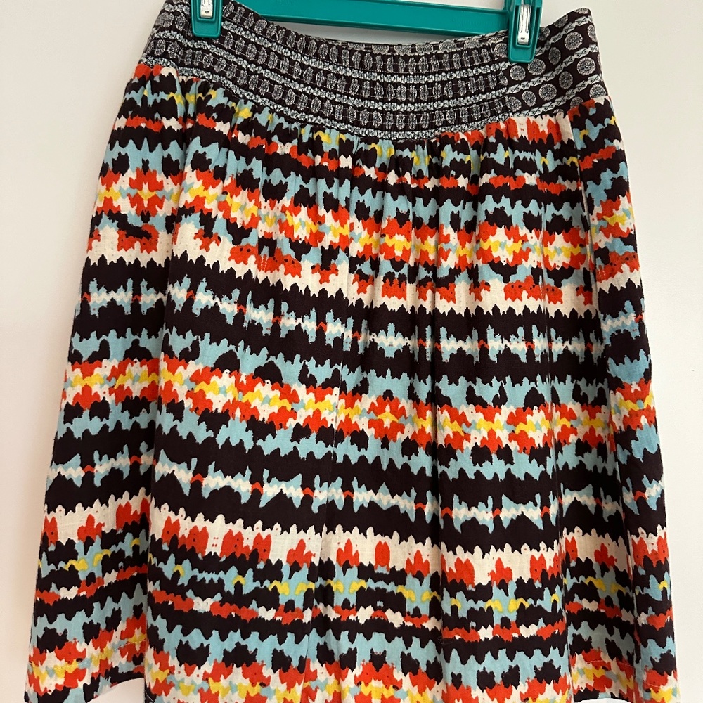 Anthropologie skirt. Like new. Size 2 (but fits like a 6/8)